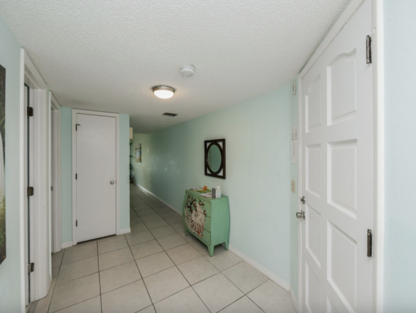 Direct Gulf Front 2 Bedroom vacation  Condo on Anna Maria